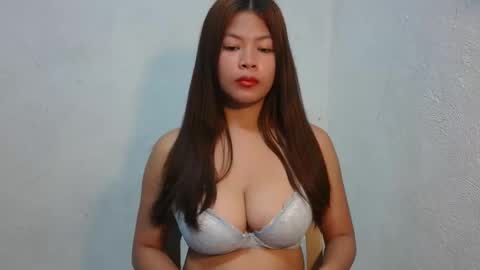 Snapshot of sofie_loorexx chatting on February 3, 2026, 4:32 am sofie_loorexx online show from February 3, 2026, 4:32 am