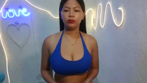 Snapshot of sofie_loorexx chatting on April 1, 2026, 2:47 pm sofie_loorexx online show from April 1, 2026, 2:47 pm