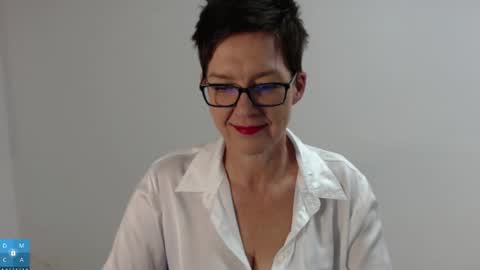 Sofie Velvet online show from November 24, 2025, 7:13 pm