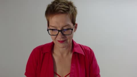 Snapshot of sofie_velvet chatting on April 30, 2026, 6:53 am Sofie Velvet online show from April 30, 2026, 6:53 am