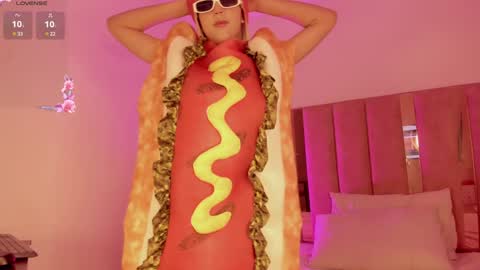 Sofie online show from February 8, 2025, 3:21 pm