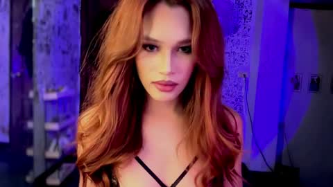Sofie online show from July 11, 2026, 3:04 pm