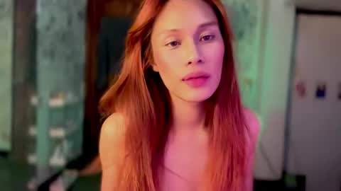 Sofie online show from July 28, 2026, 11:37 pm