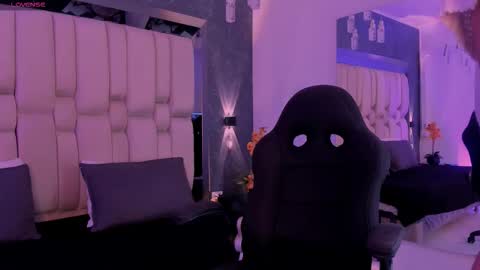  sofie  online show from March 9, 2026, 7:29 pm