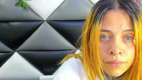 Snapshot of sofii_anal_ chatting on October 26, 2025, 3:01 am sofii_anal_ online show from October 26, 2025, 3:01 am