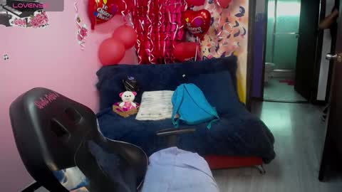sofii_cute01 online show from February 20, 2025, 12:04 pm