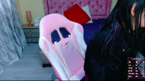 sofii_cute01 online show from January 6, 2026, 11:47 am