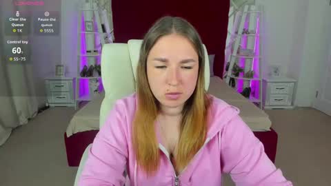 Snapshot of sofii_darling chatting on May 3, 2026, 4:24 pm sofii_darling online show from May 3, 2026, 4:24 pm