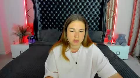 sofii_darling online show from June 15, 2026, 4:20 pm