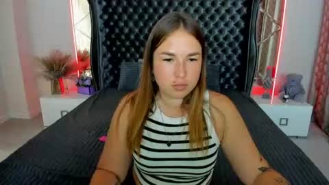 sofii_darling online show from July 22, 2026, 4:43 pm