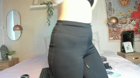 Snapshot of sofii_wild chatting on May 16, 2026, 12:26 pm sofii_wild online show from May 16, 2026, 12:26 pm