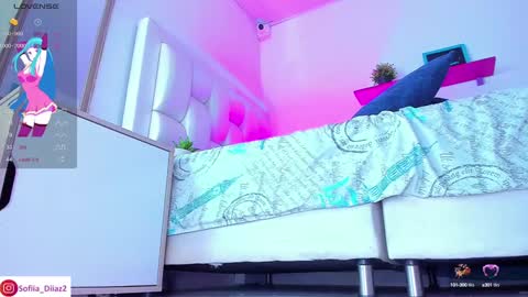  Sofa Daz  online show from December 19, 2024, 11:46 pm