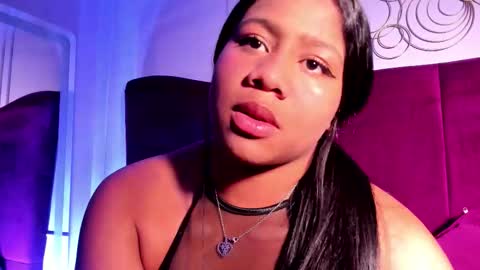 sofiifox online show from March 3, 2026, 9:21 pm