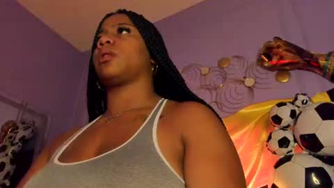 sofiifox online show from June 25, 2026, 3:06 am