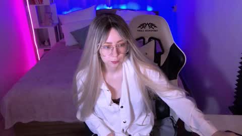 Sofia online show from November 4, 2025, 2:10 am