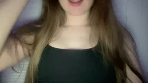 Snapshot of sofinovvak chatting on April 13, 2026, 8:14 pm Sofi online show from April 13, 2026, 8:14 pm