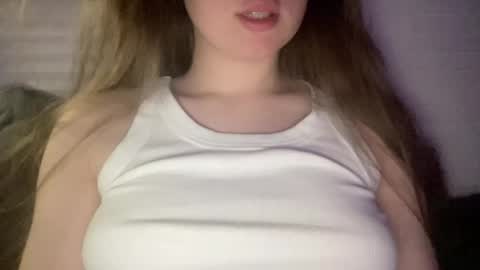 Snapshot of sofinovvak chatting on April 21, 2026, 8:12 pm Sofi online show from April 21, 2026, 8:12 pm