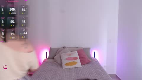 Snapshot of sofix_ chatting on May 27, 2026, 7:00 pm Lau online show from May 27, 2026, 7:00 pm