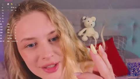 Snapshot of soft_babe chatting on May 22, 2026, 8:36 pm Milisa online show from May 22, 2026, 8:36 pm