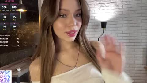 soft_caprice online show from May 25, 2026, 3:18 pm
