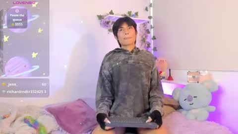 Snapshot of soft_thiago chatting on July 28, 2026, 11:17 am Thiago online show from July 28, 2026, 11:17 am