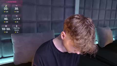 Snapshot of softcrave chatting on February 12, 2026, 9:54 pm PAUL online show from February 12, 2026, 9:54 pm