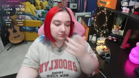 Sofie online show from March 4, 2025, 2:49 am