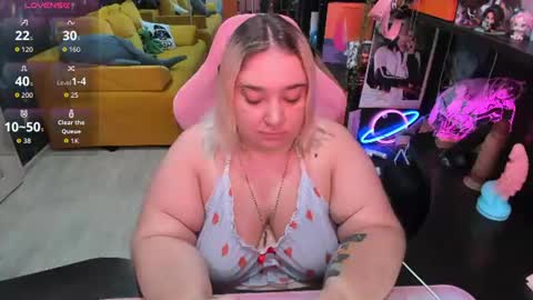 Sofie online show from July 25, 2026, 2:20 am