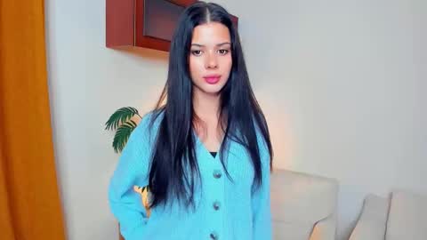 Snapshot of softlyy_bold chatting on September 30, 2025, 6:40 am Alice online show from September 30, 2025, 6:40 am