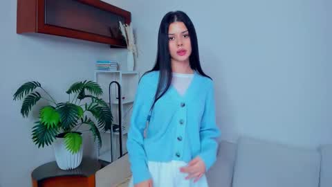 Snapshot of softlyy_bold chatting on October 12, 2025, 6:23 am Alice online show from October 12, 2025, 6:23 am