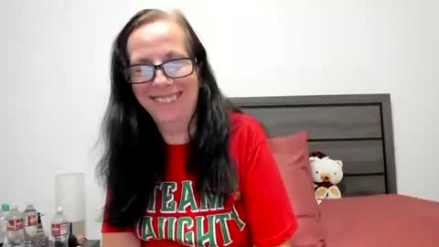 Soft Peach Goddess online show from December 23, 2025, 3:37 am