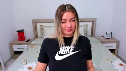 Softpleasurex online show from December 10, 2024, 7:58 am