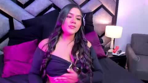 sofy__lee online show from July 21, 2026, 8:55 pm