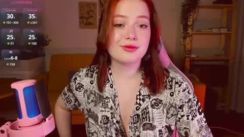 Snapshot of sofy_benson chatting on December 7, 2024, 10:45 am Sofy online show from December 7, 2024, 10:45 am