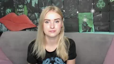 sofysoft online show from September 12, 2025, 4:56 am