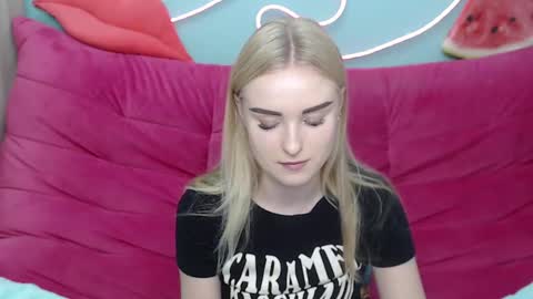 sofysoft online show from November 9, 2025, 6:01 am