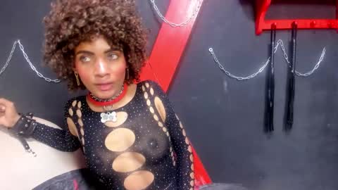 sofyyadamss online show from March 24, 2026, 5:34 am