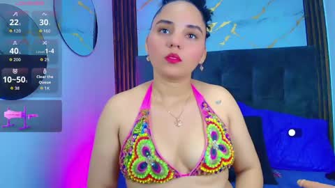 Sol Latiana online show from May 22, 2026, 12:11 pm