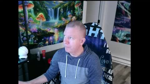 just ask  online show from October 11, 2025, 3:21 pm