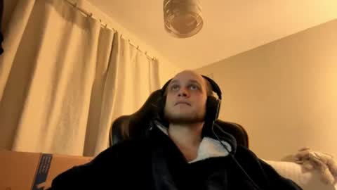 solarprowl99 online show from December 22, 2025, 2:08 am