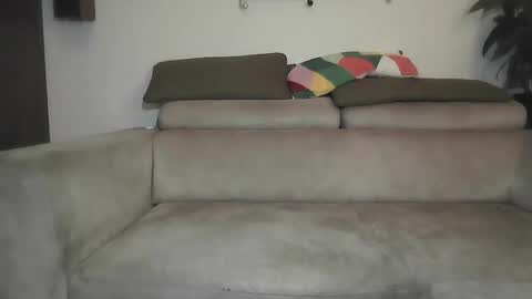 Sole Obedient online show from November 28, 2025, 4:42 pm