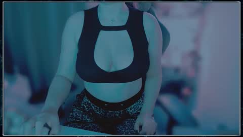 Snapshot of solisgaby chatting on November 23, 2025, 1:22 pm Gaby Solis online show from November 23, 2025, 1:22 pm