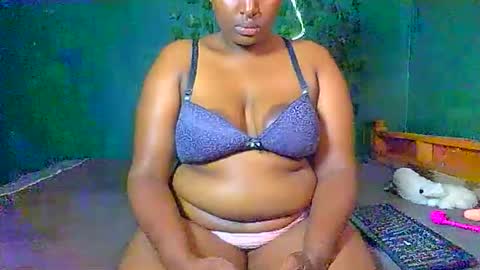 Snapshot of sollybunny chatting on May 5, 2026, 2:52 am Solly bunny online show from May 5, 2026, 2:52 am