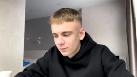 Snapshot of solofury chatting on February 3, 2026, 8:08 am Jett online show from February 3, 2026, 8:08 am