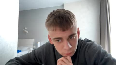 Snapshot of solofury chatting on March 4, 2026, 3:18 pm Jett online show from March 4, 2026, 3:18 pm