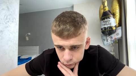 Snapshot of solofury chatting on May 17, 2026, 10:33 am Jett online show from May 17, 2026, 10:33 am