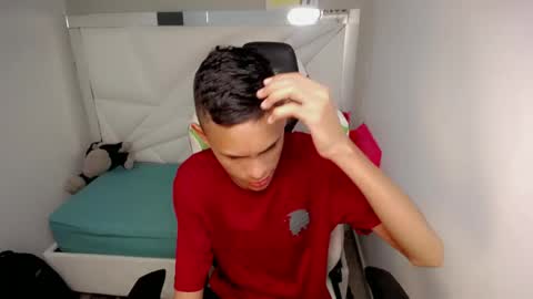 ESTEBAN online show from May 25, 2026, 4:40 am