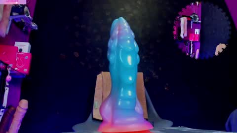 Snapshot of sommer_alexa chatting on May 13, 2026, 7:55 pm Alexa online show from May 13, 2026, 7:55 pm