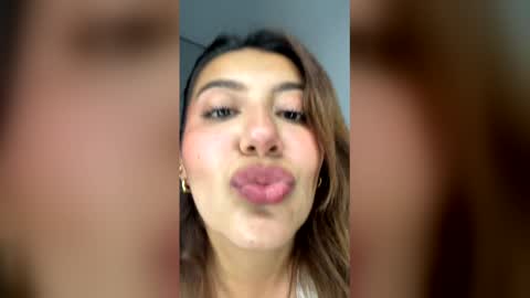 Snapshot of sommerr111 chatting on May 6, 2026, 1:25 am sommerr111 online show from May 6, 2026, 1:25 am