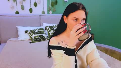 Catherine online show from February 3, 2026, 2:44 pm